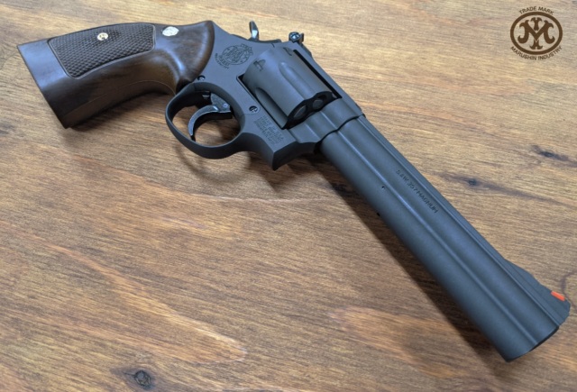 マルシン(Marushin) M586 6インチ 木製グリップ BK/HW モデルガン