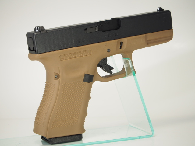 WE G19 Gen.4 GBB TAN （グロック19 ガスブローバックガンシリーズ）