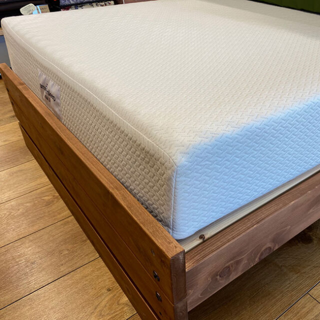 パラマウントベッドの「スマートスリープアクア」マットレス。水流で