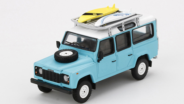 MINI GT 1/64 ランドローバー ディフェンダー 110 ライトブルー w