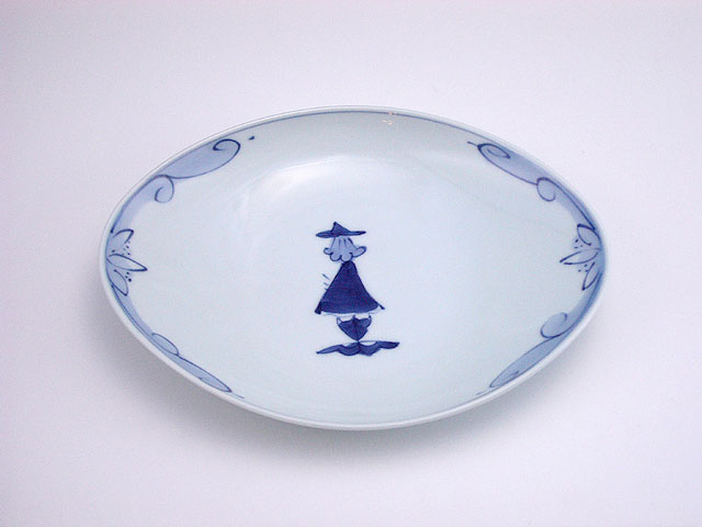 マント異人舟型小皿 しん窯 青花