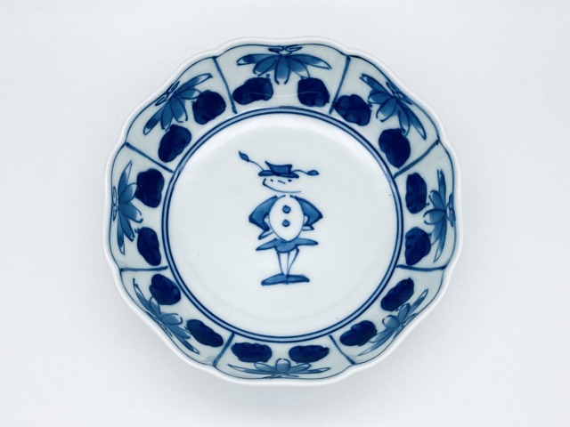 しん窯青花 花と人形八方割4寸小鉢