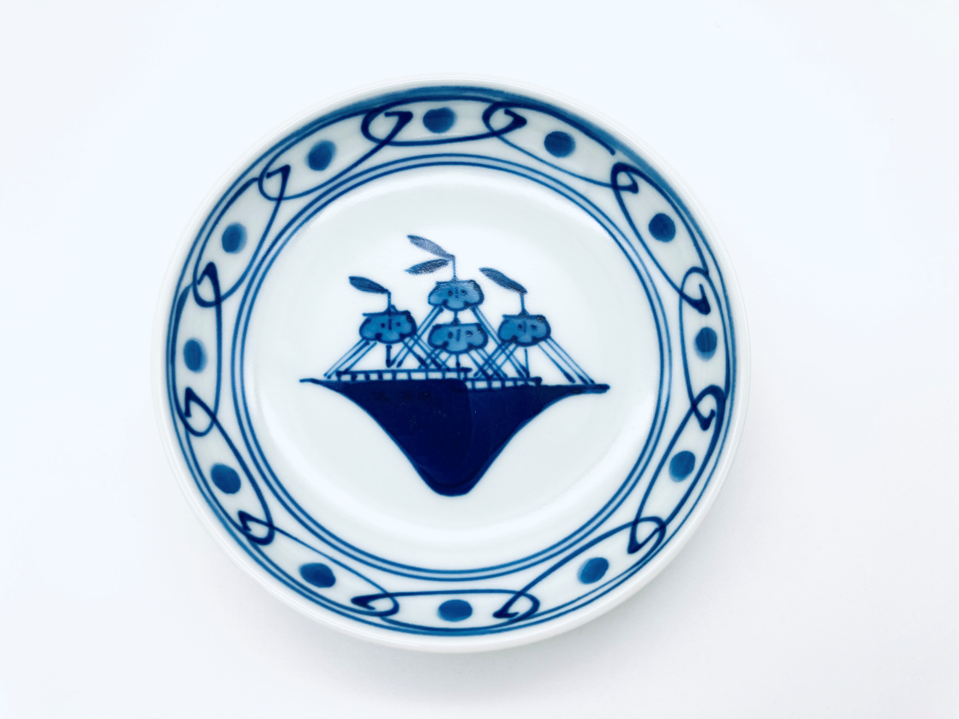 南蛮往来パイプ異人3.6寸深小皿 しん窯 青花