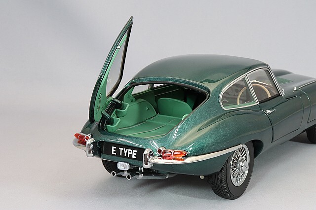 京商 1/18 ジャガー Eタイプ ダークグリーン