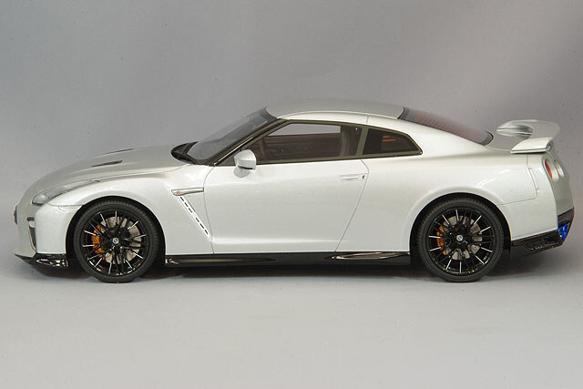 京商 samurai 1/18 日産 GT-R 2020 シルバー