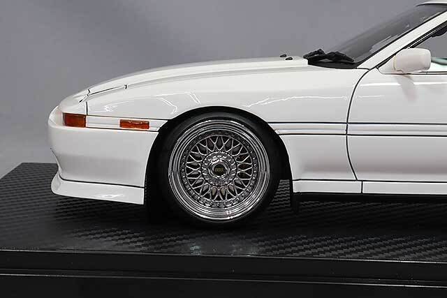 イグニッションモデル 1/18 トヨタ スープラ 3.0GT LIMITED (MA70