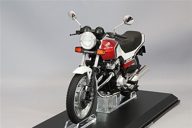 青島文化教材社 スカイネット 1/12 ホンダ CBX400F パール/キャンディ