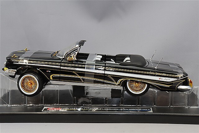 サンスター 1/18 シボレー インパラ オープン コンバーチブル 1961