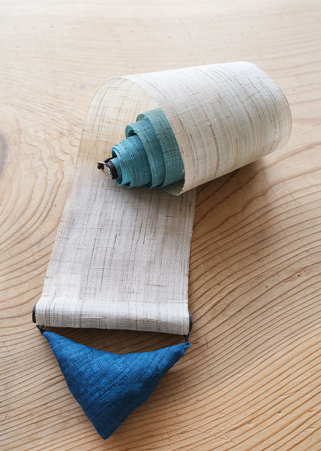 手染め麻細タペストリー「仙人草」 [京都洛柿庵オンラインショップ]