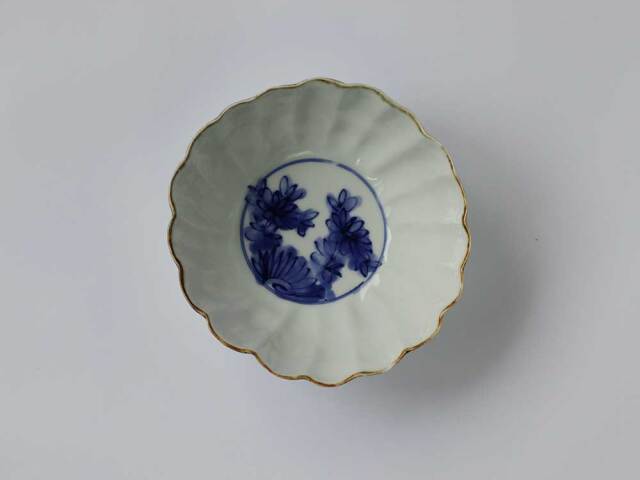 赤絵／染付 菊型深鉢 波佐見焼