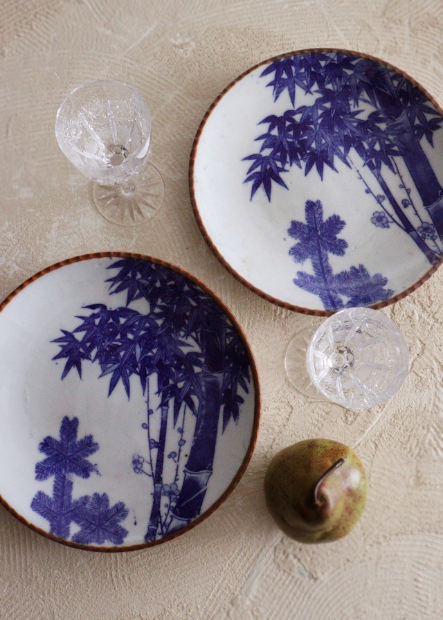 印判染付皿 松竹梅 24.5cm イゲ皿 ワンプレート 飾り皿 1枚