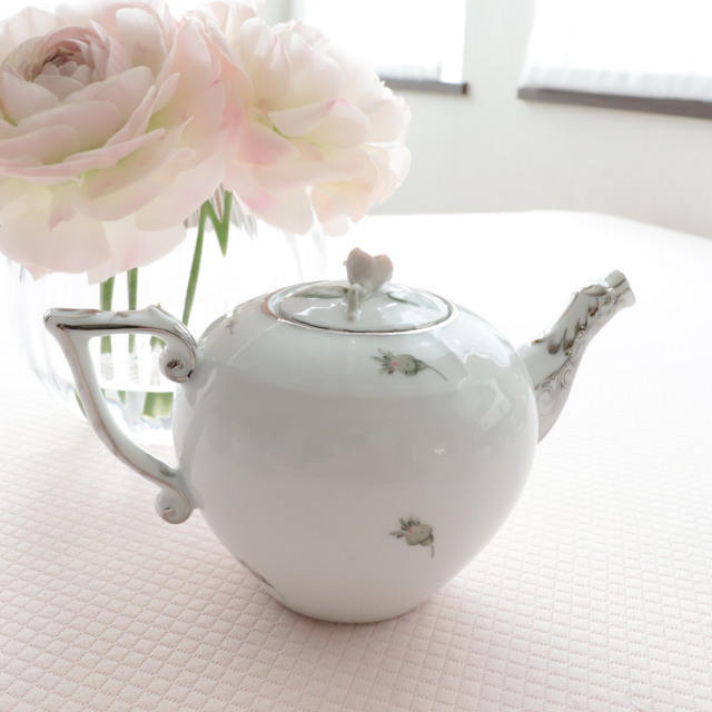 ☆再入荷☆ Herend VGR-PT ヘレンド ウィーンの薔薇プラチナ