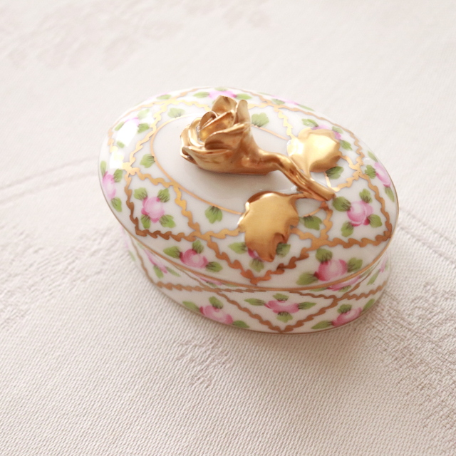 Herend ヘレンド セーブル風小薔薇金彩 スモールトレジャーボックス