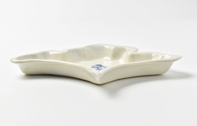 松本郁美 48 貫入灰釉銀杏型皿 ｜ 暮らしのうつわ花田 和食器 通販