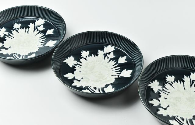 阿部春弥・みか 淡ルリ掛分牡丹文7寸ドラ鉢 ｜ 暮らしのうつわ花田 和