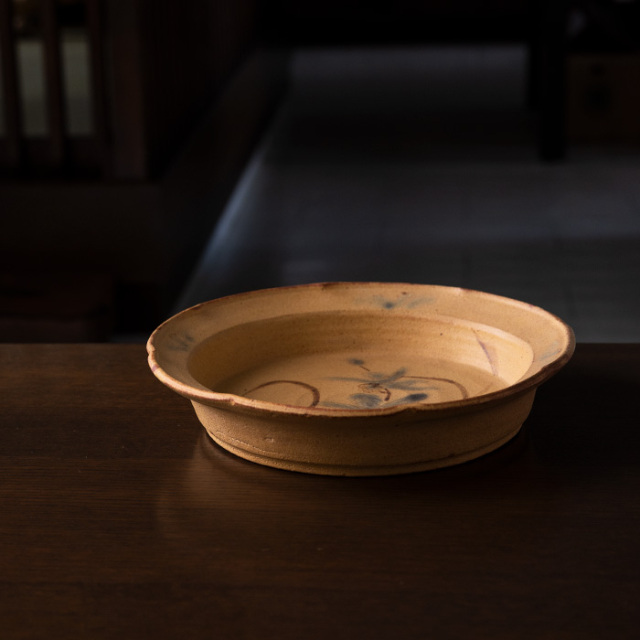 共箱付】黄瀬戸輪花草文鉢(YS-230) 作家「瀬津義雄」