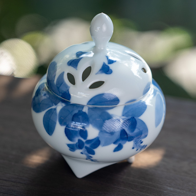 茶道具 | 染付香炉「萩」(AH-241) 作家「本多亜弥」