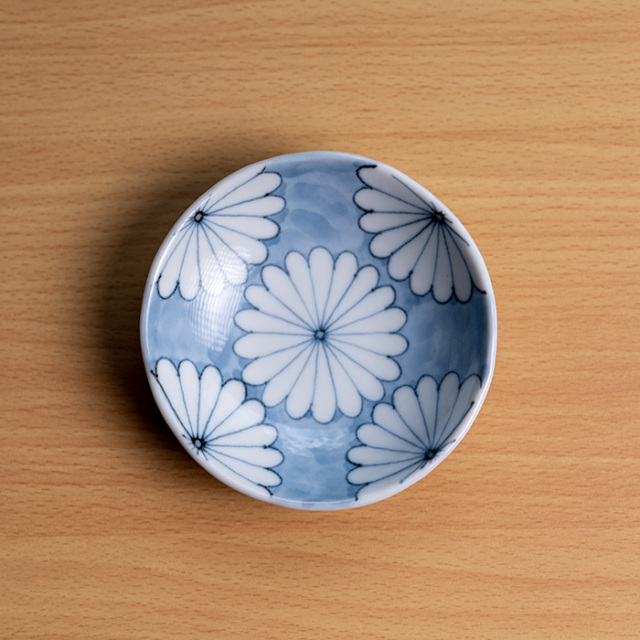 菊文豆皿（SK-005） 作家「小長谷節子」