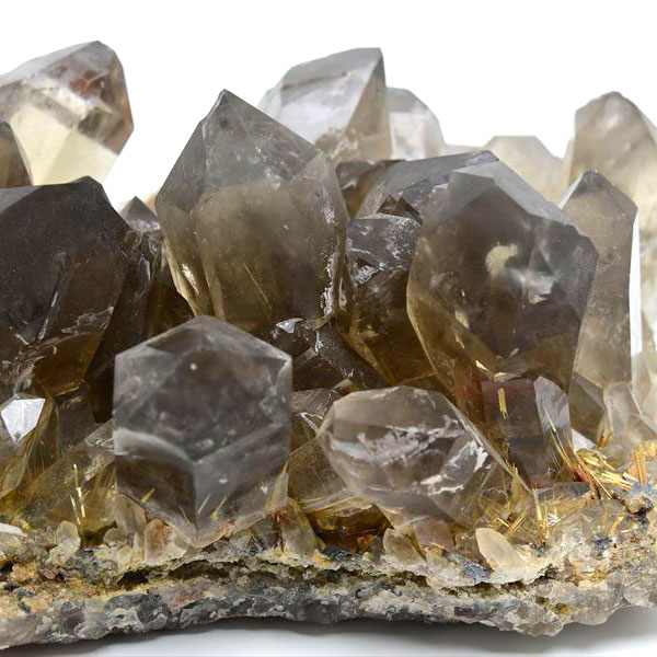 ゴールドルチル ルチルクォーツクラスター原石を卸価格で販売中