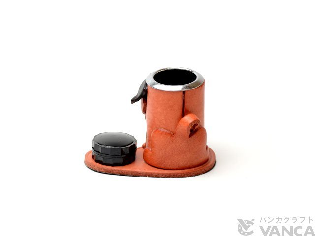 パグ 印鑑スタンド:ユニークな革製品ならVANCAショップ