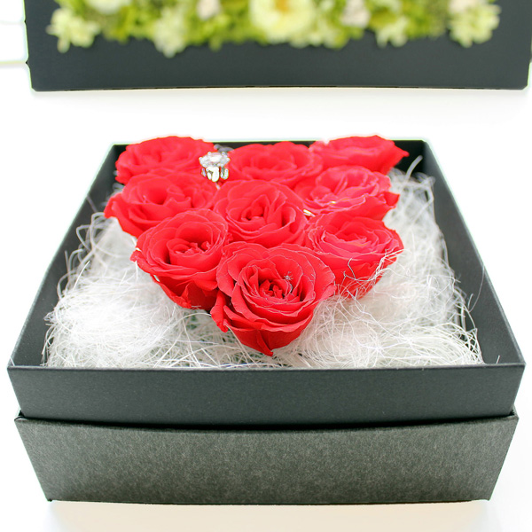 Andheart ： アンドハート （プリザーブドフラワー箱入りBOXアレンジ