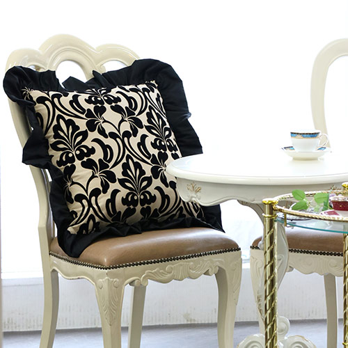 ジェニファーテイラー・フリルクッション Yorke｜おしゃれインテリア