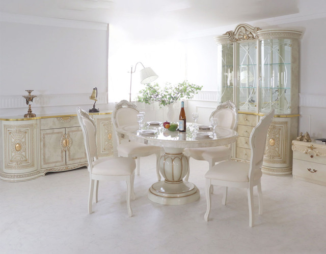 高級イタリア家具 レオナルド(REONARD) ダイニングチェア 布張り