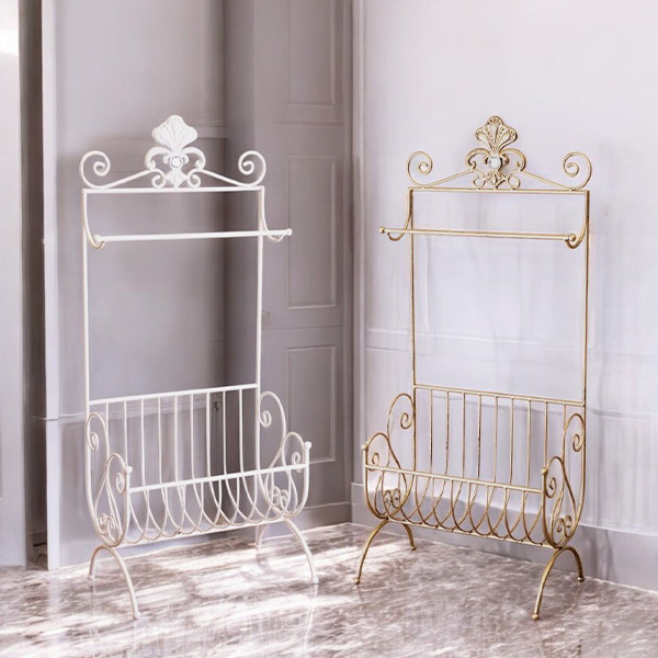 全2色】クラシックデザイン アイアンタオルスタンド（コートハンガー