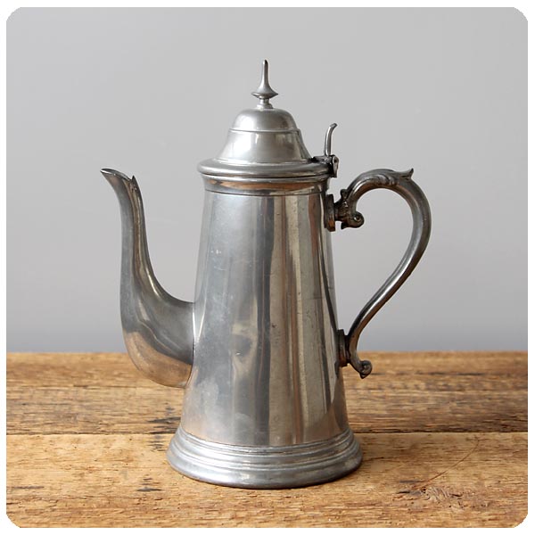 イギリス アンティーク 蓋付き ピューター ティーポット ディスプレイ