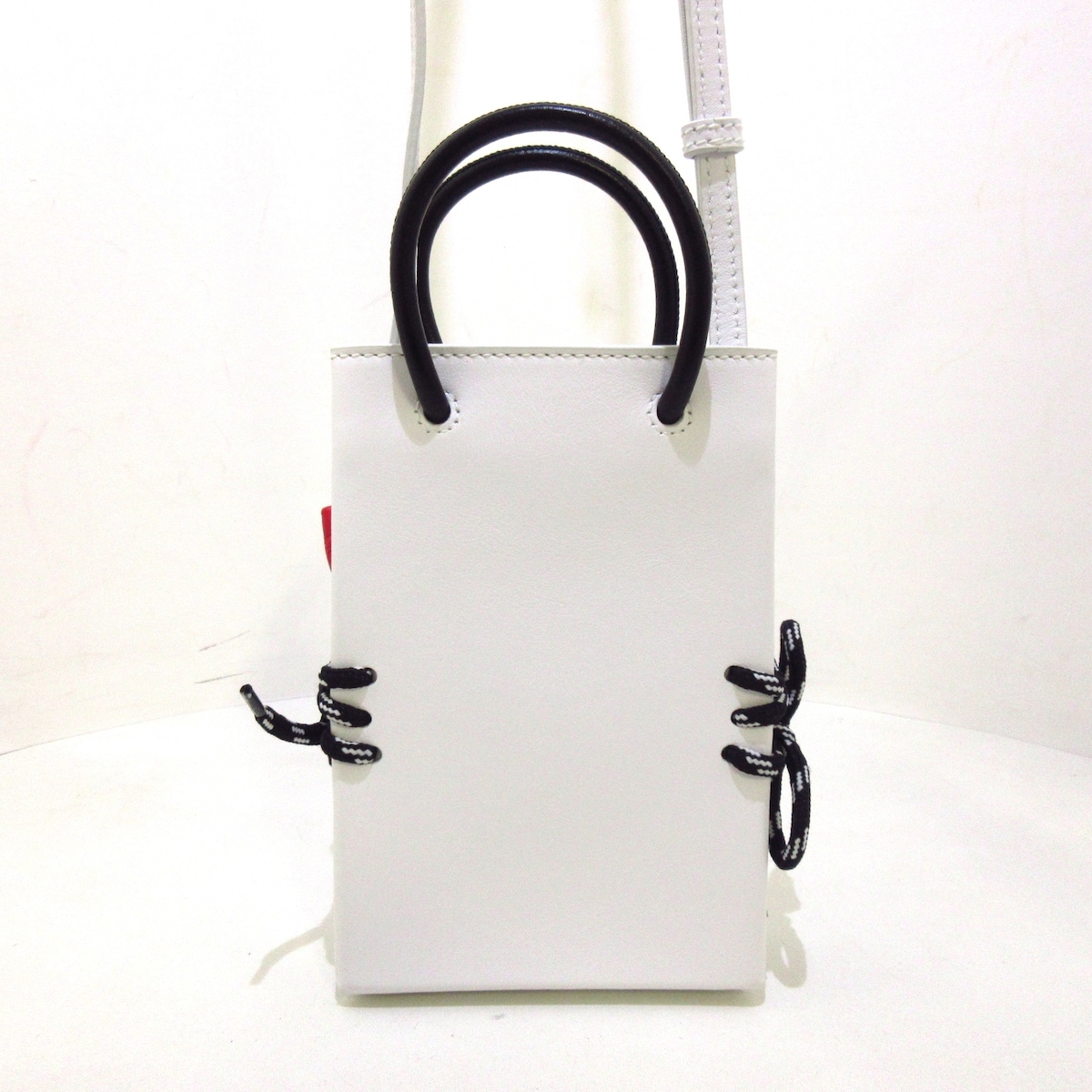 バレンシアガ/ショルダーバッグ/フォンホルダーハローキティ/白/レザー