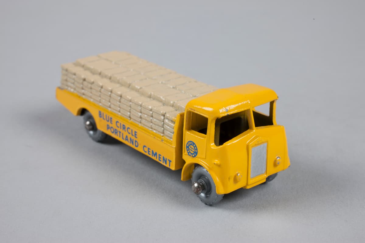 Powerhouse Collection - Toy Matchbox No 51a Albion Chieftain