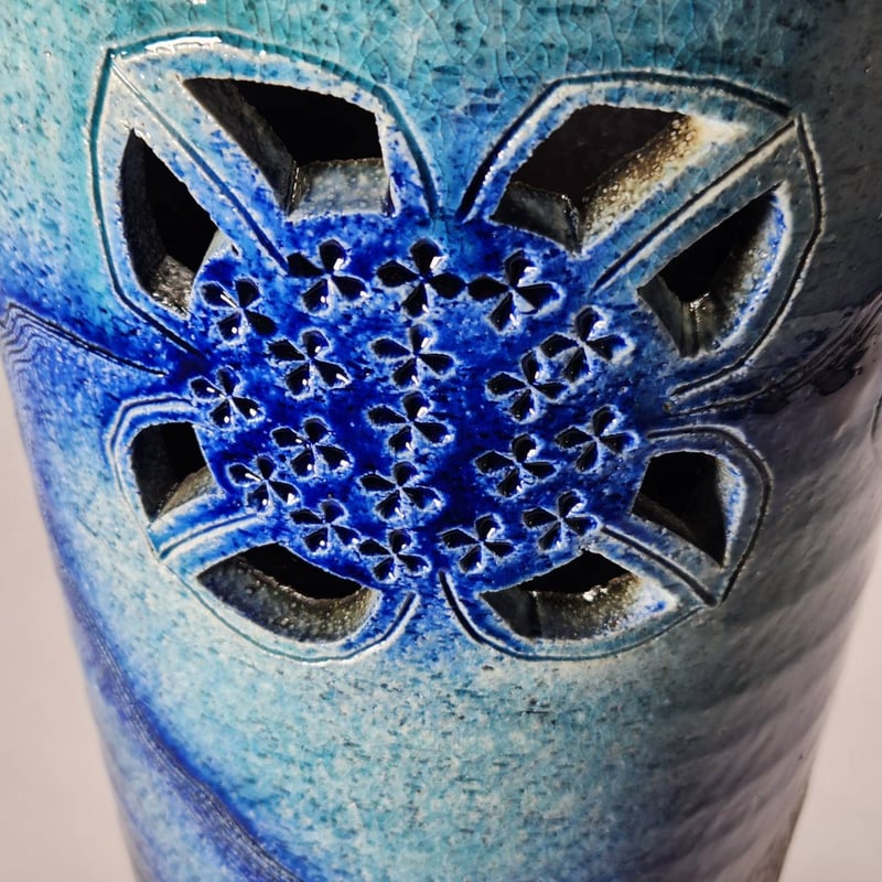 トルコ青あじさい彫傘立（信楽焼き・陶器・傘立て・梅雨・雨・玄関