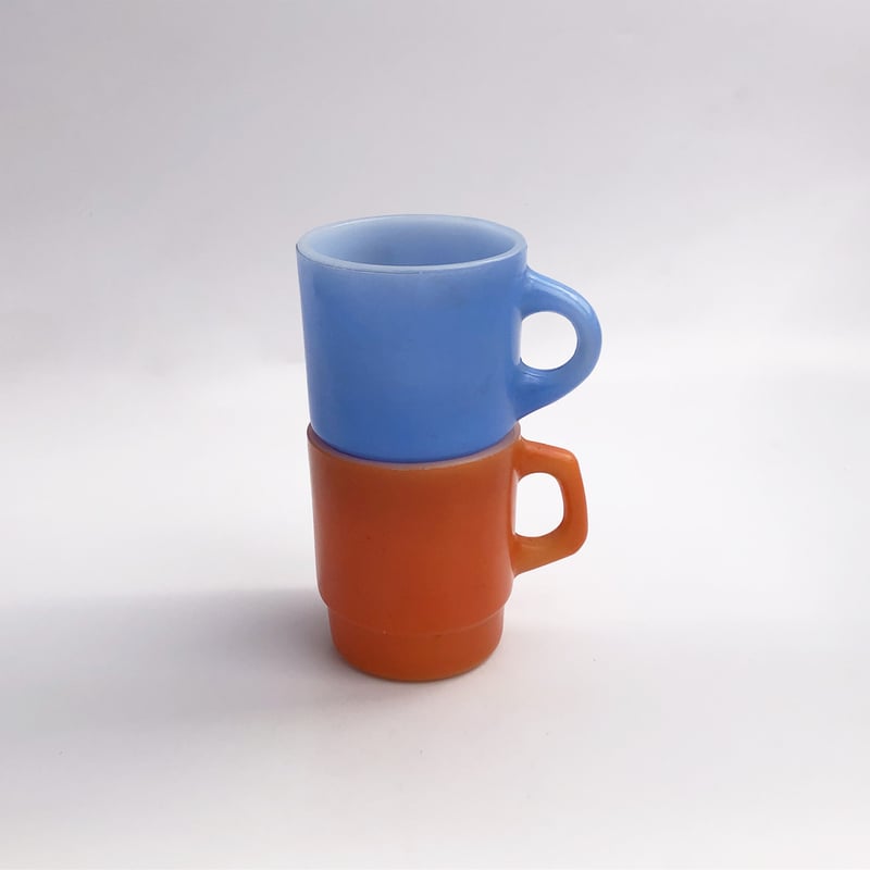 ファイヤーキング ミルクガラスマグ 水色〈古物〉 | 器屋 HAKOBE