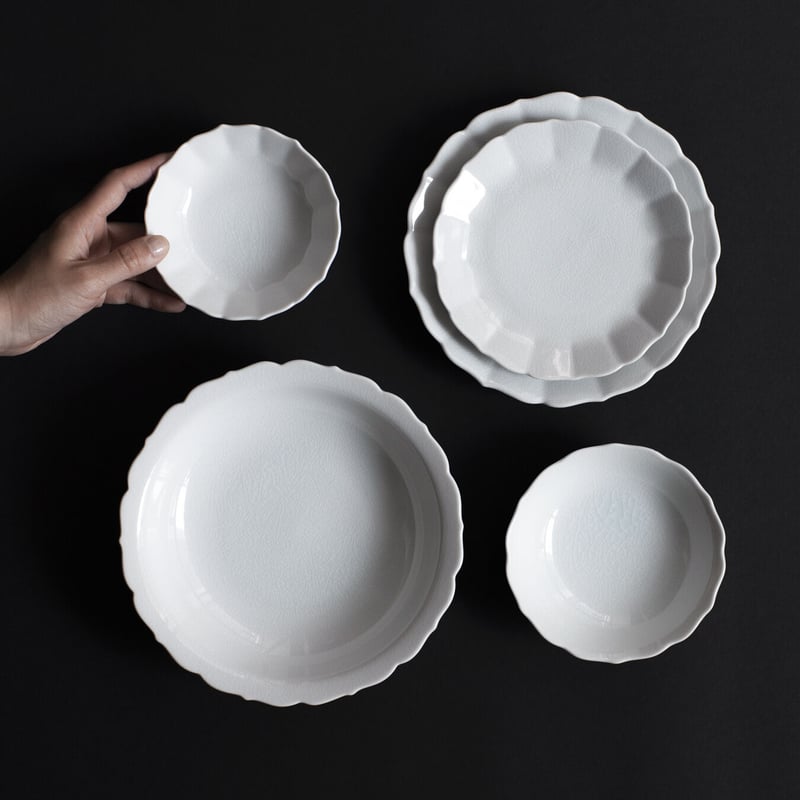 niguramu 稜花皿 / 貫入白磁 | 道具屋 nobori