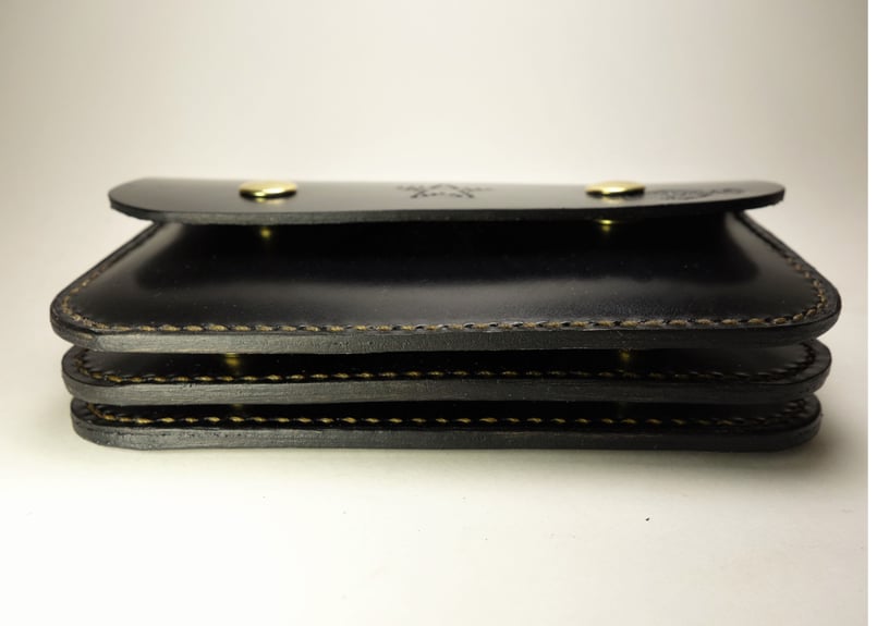 ブライドルレザー トラッカーウォレット SNAPER 黒 | JUNKHEAD LEATHE