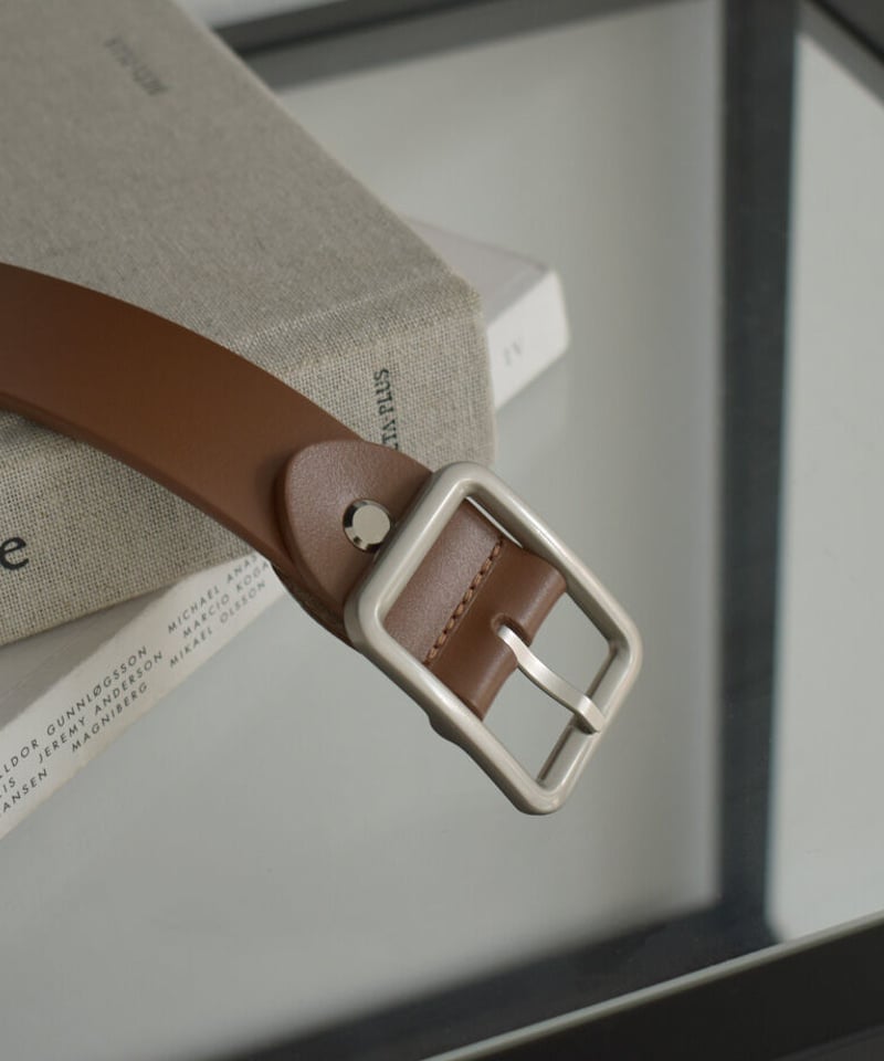 belt-02038 本革 スクエアバックル レザーベルト ブラウン | L a v i s