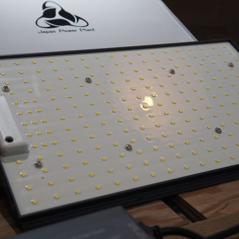 ◇ Helios Green LED PRO HGP-101 ／ 広域照射植物育成ライト 【ヘ