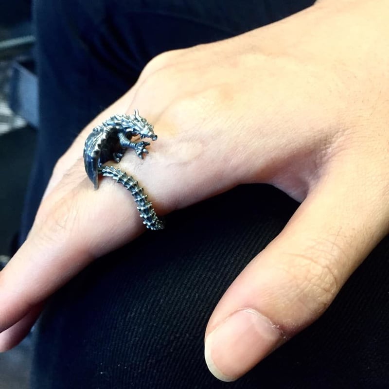 即納可能！】尻尾で巻き付きドラゴン（リング）［林檎屋］ | 上州本店