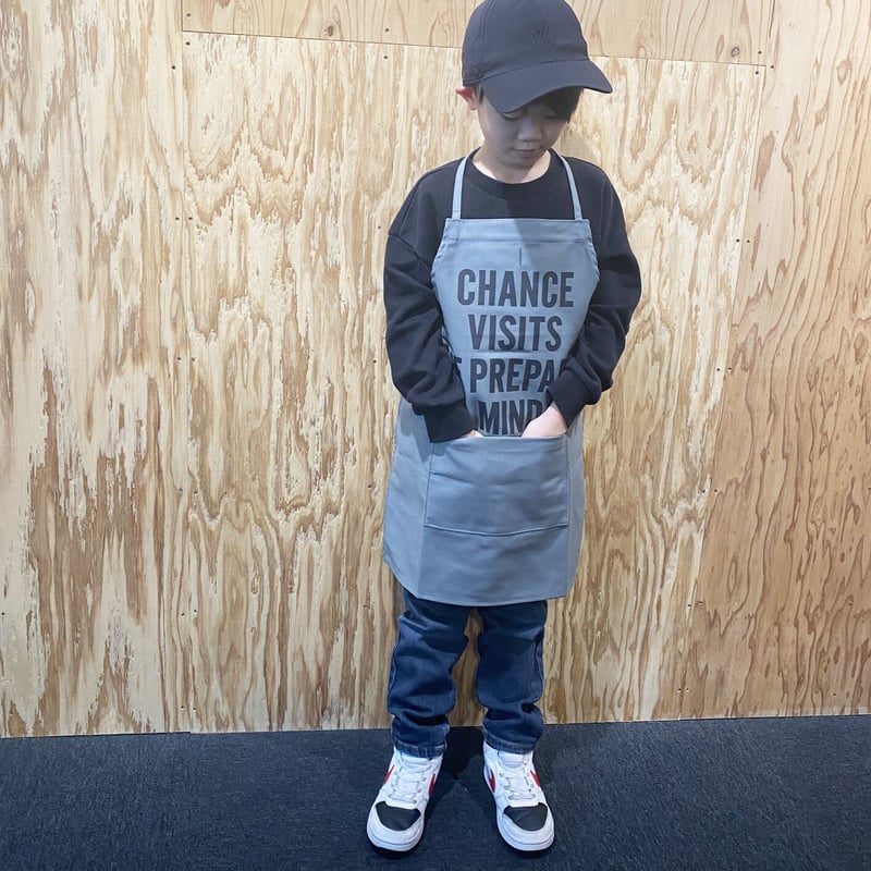 DRESSSEN × . AND READY オリジナルエプロン ［GREY×BLACK］キッ
