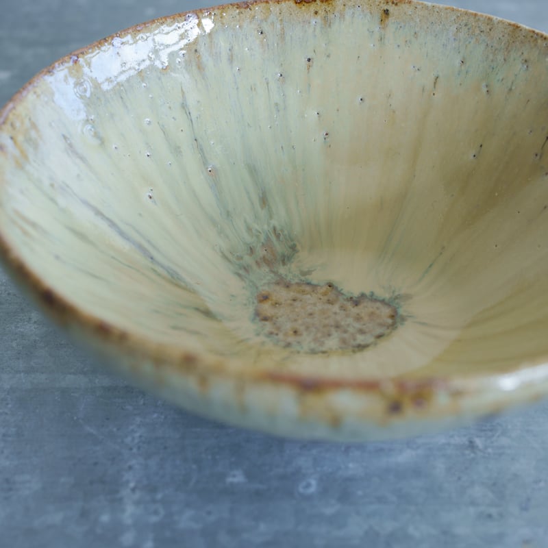 柏井 羊 / 楕円鉢【藁灰釉】 | Gallery KIANU