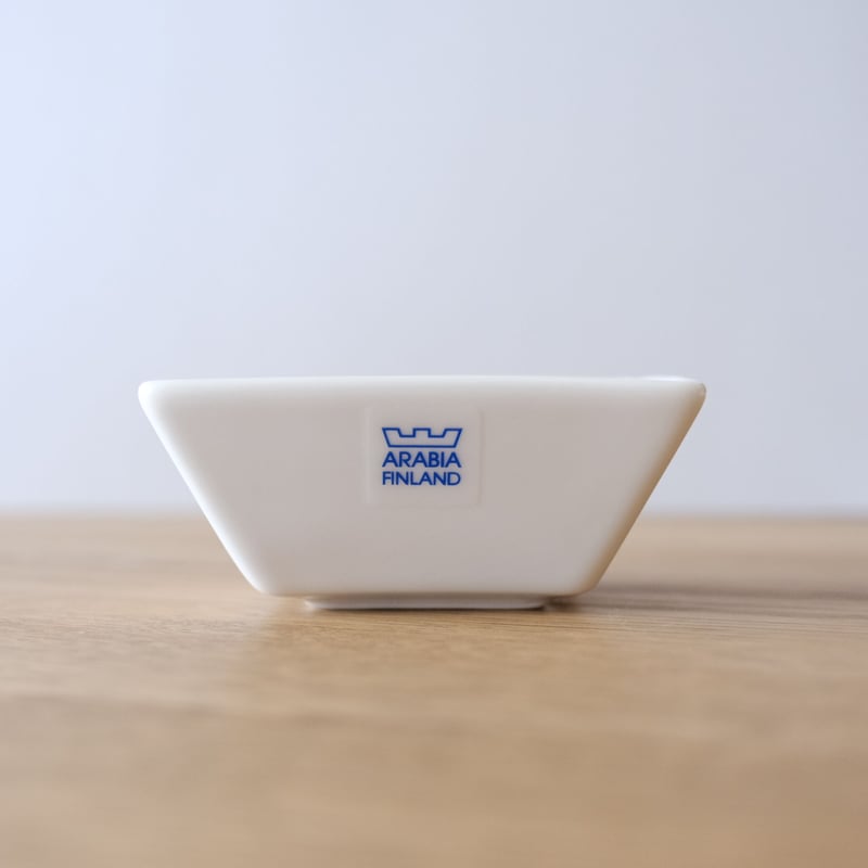 ARABIA Nero スクウェアディッシュ 10cm / valkoinen（ホワイト） |
