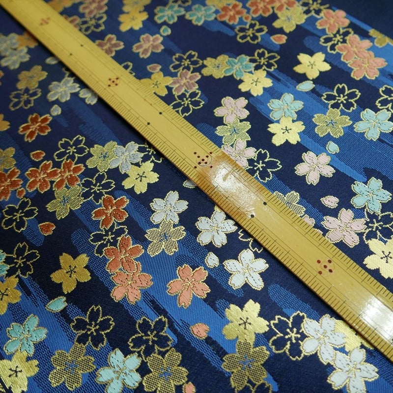 西陣織 金襴 絹織物 さくら紋様 約一尺 | 西陣岡本