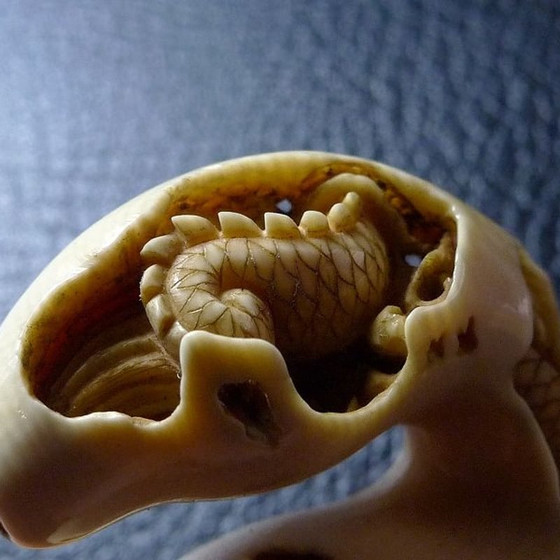 △松山作・本象牙龍根付27g・提げ物△NE5△ | 象牙屋本舗 こほく堂 本