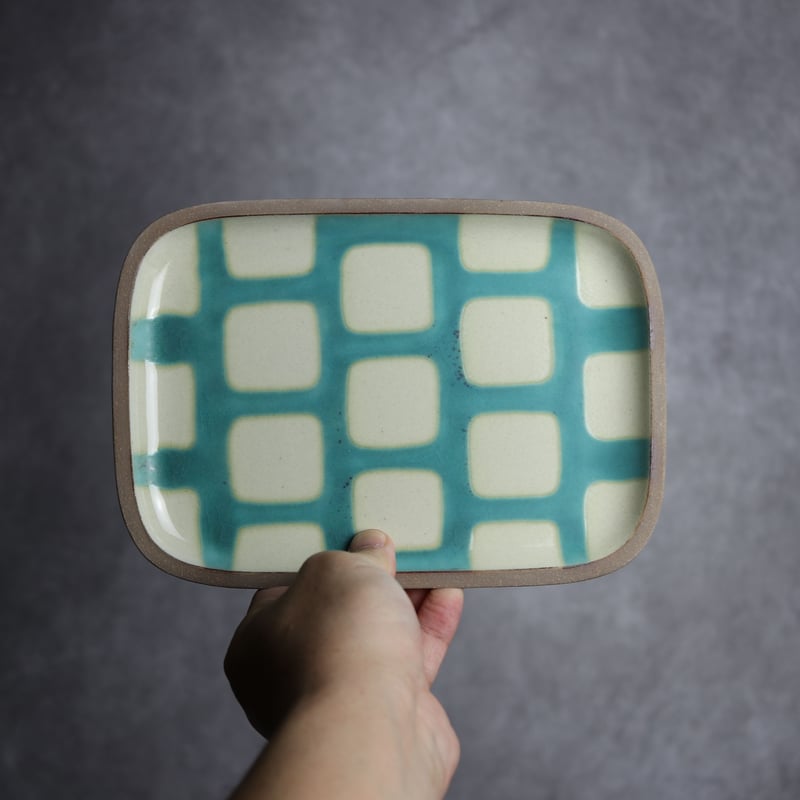 長角皿中 ソーダ やちむん 陶器 一翠窯:7021002 | MADE IN OKINAWA｜