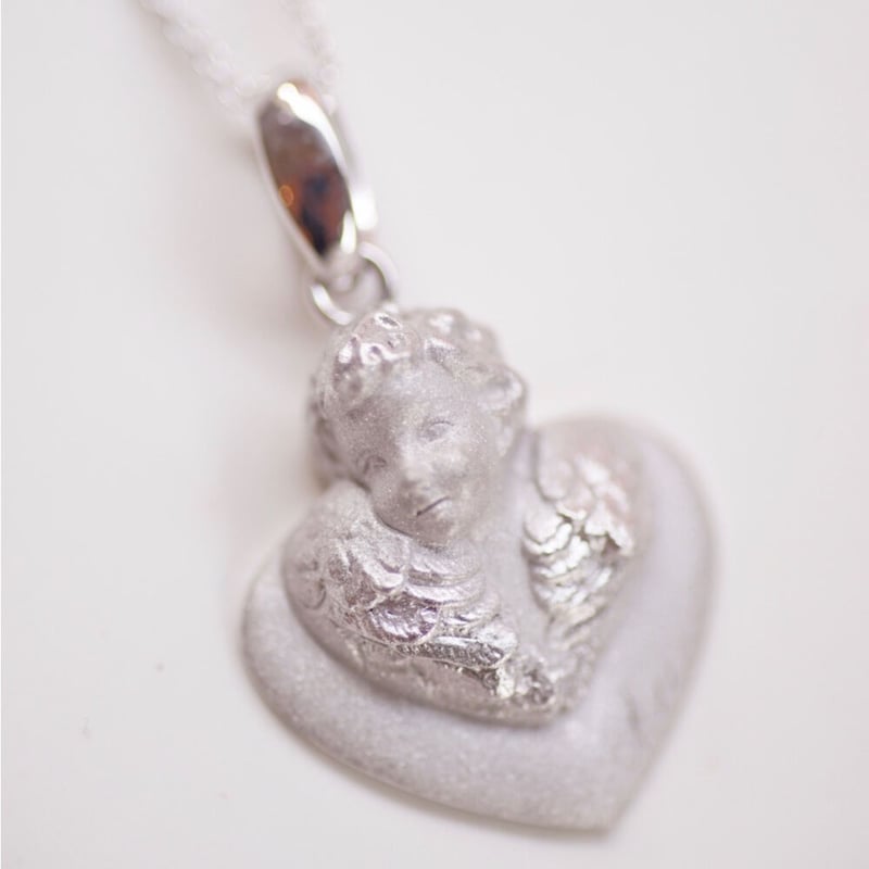 ハートのレリーフエンジェル（角江千代治先生） | izumi ジュエリーシマノ