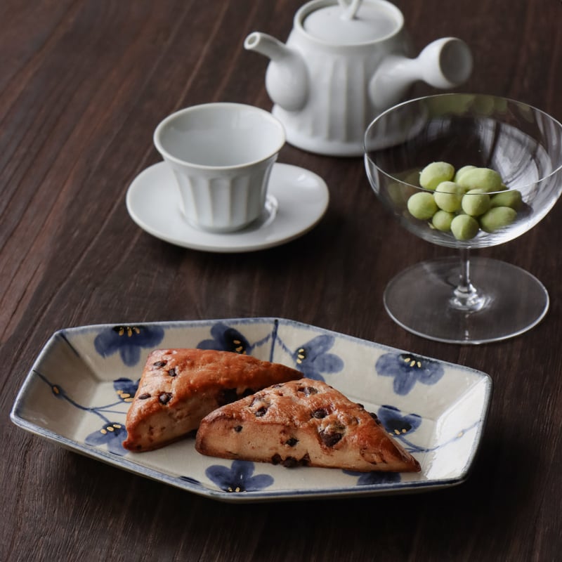 金彩草花紋 六角長皿 | 和食器通販 有田焼 山忠｜おしゃれでモダンな和