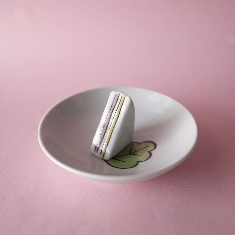 今江未央／IMAE Mio「九谷焼立体豆皿 パン」 | オトメの金沢 陳列室