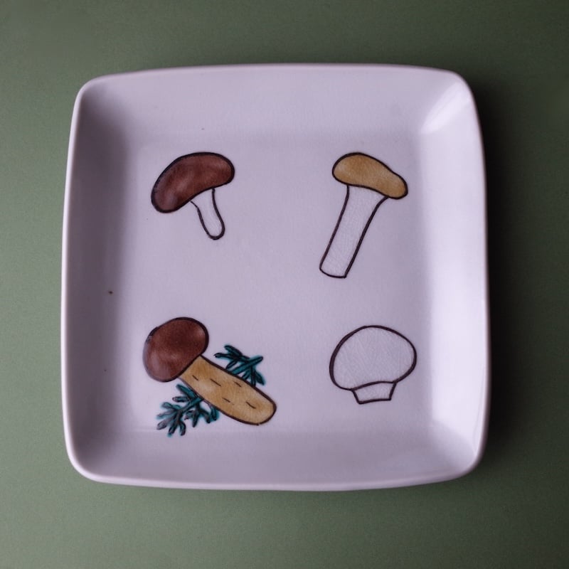 今江未央／IMAE Mio「九谷焼 四角皿 大」 | オトメの金沢 陳列室