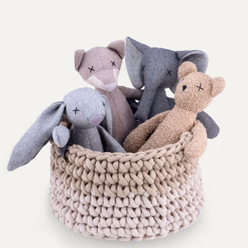 LILLY] オオカミさん | モフモフ mof_mof｜北欧デザインのペットグッズ