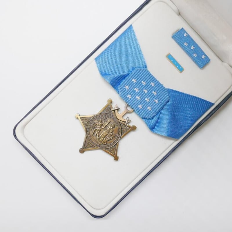 アメリカ 海軍名誉勲章 箱付 米軍 | MilitaryX's STORE